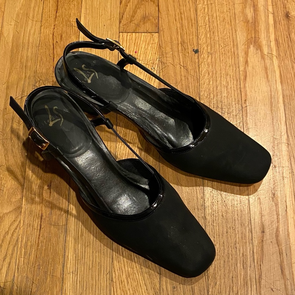 Black vintage Life Stride pumps